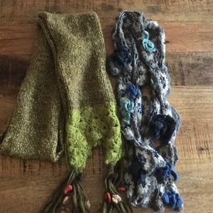 Set of 2 Lucky Brand knit scarves